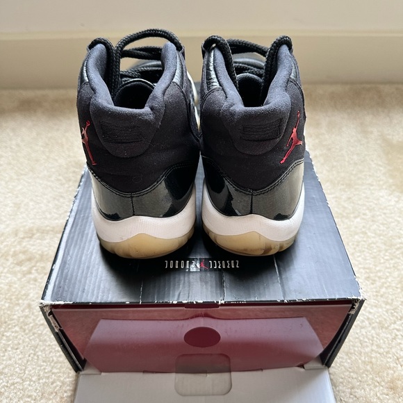 Nike Air Jordan XI Retro - 72-10 (2015) - Picture 3 of 8